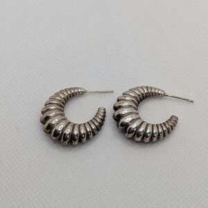 925 Scalloped Hoop Earrings